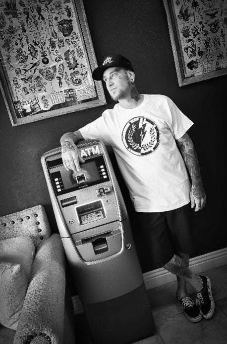 WREATH BRAND ® LOGO T-SHIRT